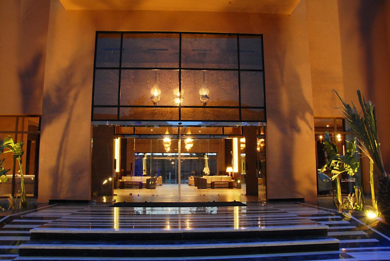 Oasis Palm Hotel Kulmim Zewnętrze zdjęcie