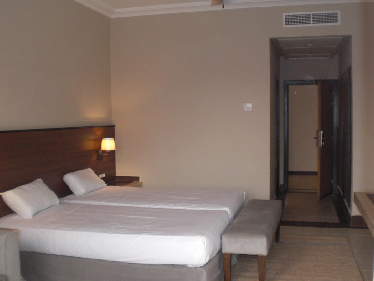 Oasis Palm Hotel Kulmim Zewnętrze zdjęcie